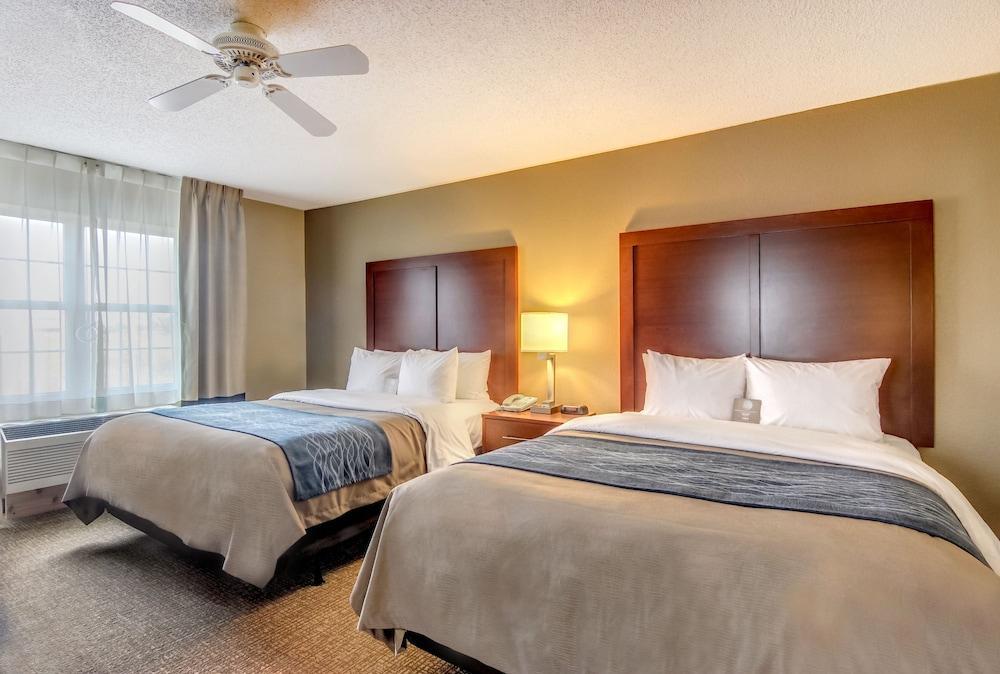 Comfort Inn & Suites Grafton-Cedarburg المظهر الخارجي الصورة